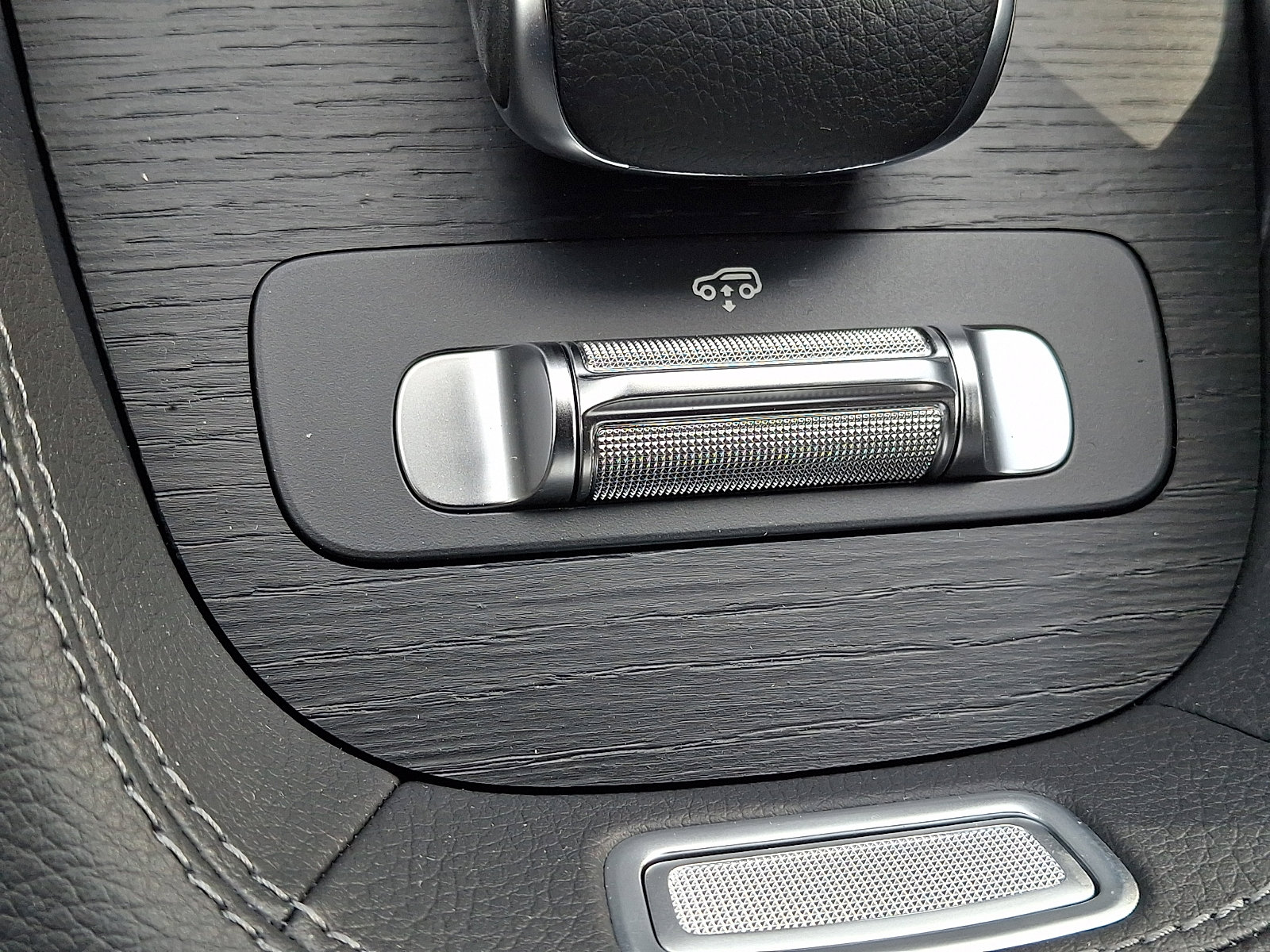 Used 2026 Mercedes-Benz GLS 450 4MATIC image 17