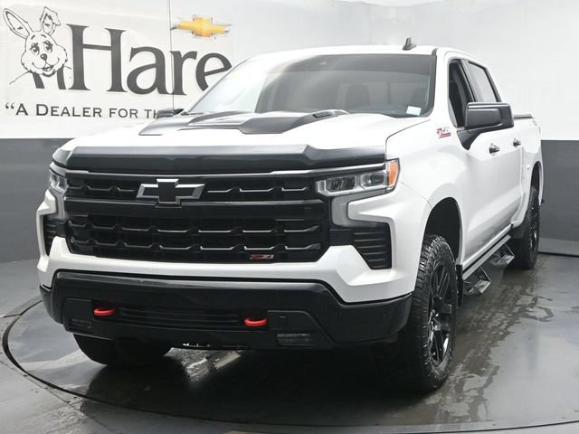Used 2022 Chevrolet Silverado 1500 LT Trail Boss w/ Convenience Package II AWD/4WD image 7