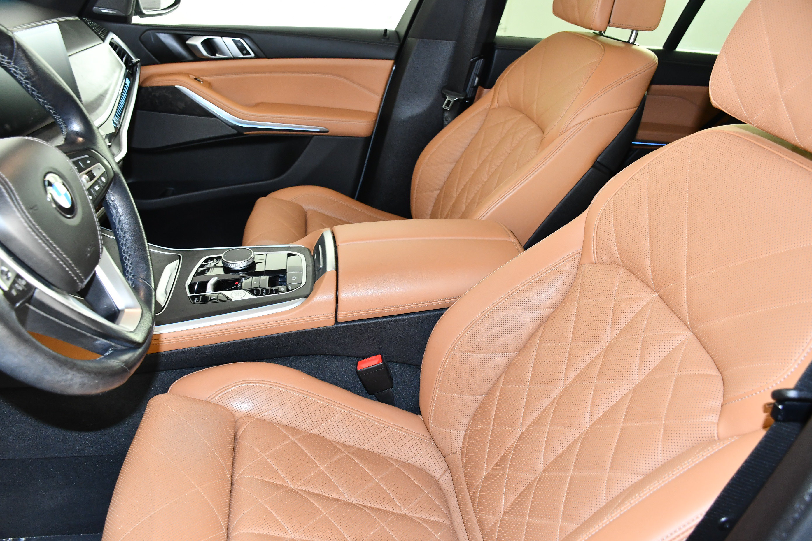 Used 2024 BMW X5 xDrive40i w/ Premium Package AWD/4WD image 38