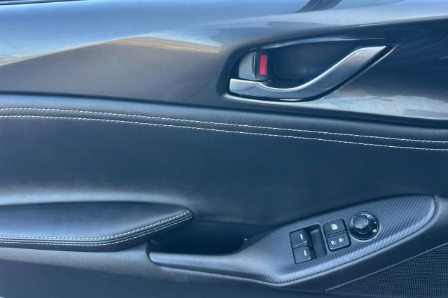 Used 2020 MAZDA MX-5 Miata Grand Touring RWD image 14