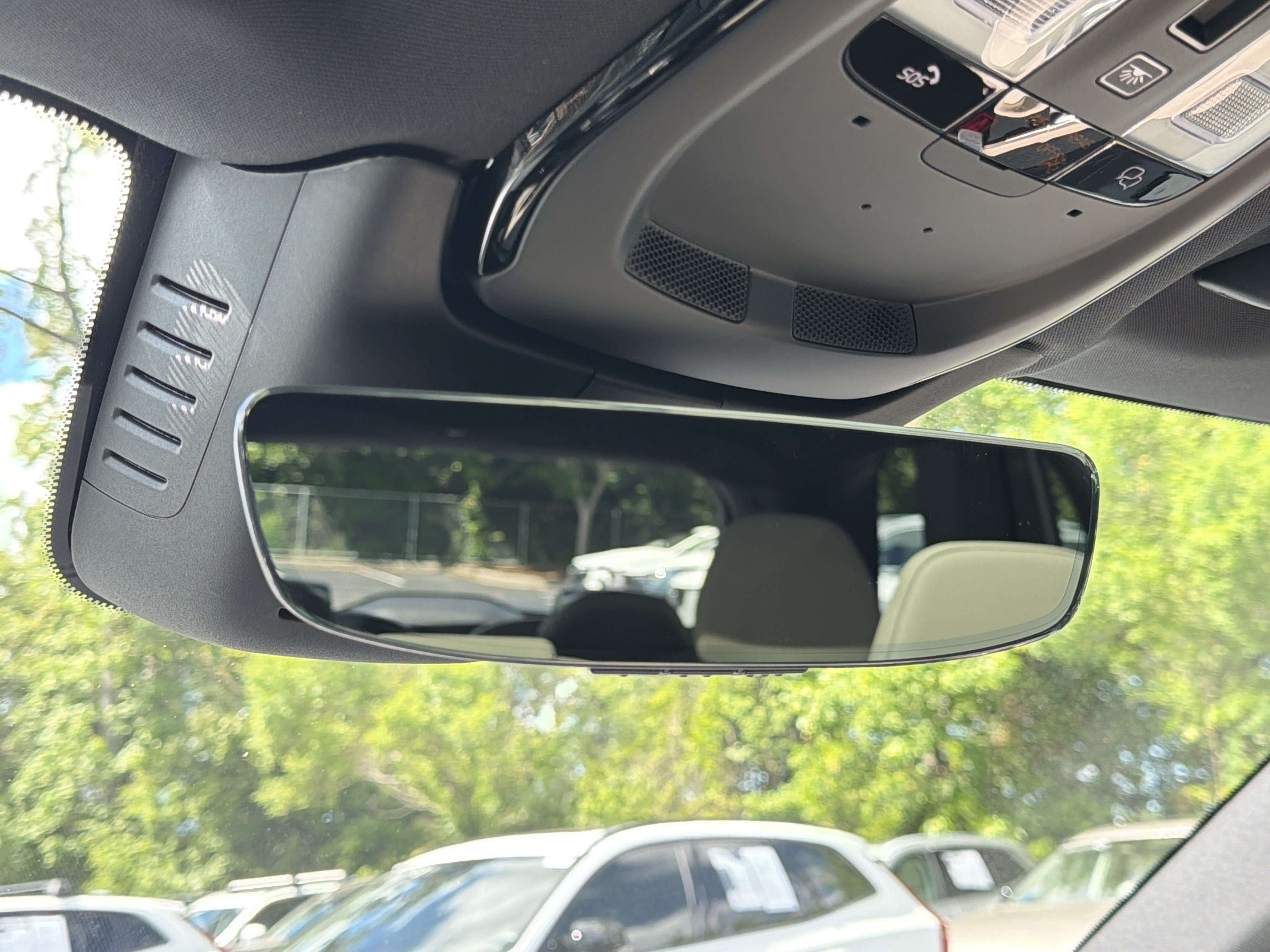 Certified 2026 Volvo XC90 B6 Plus w/ Protection Package Premier AWD/4WD image 29