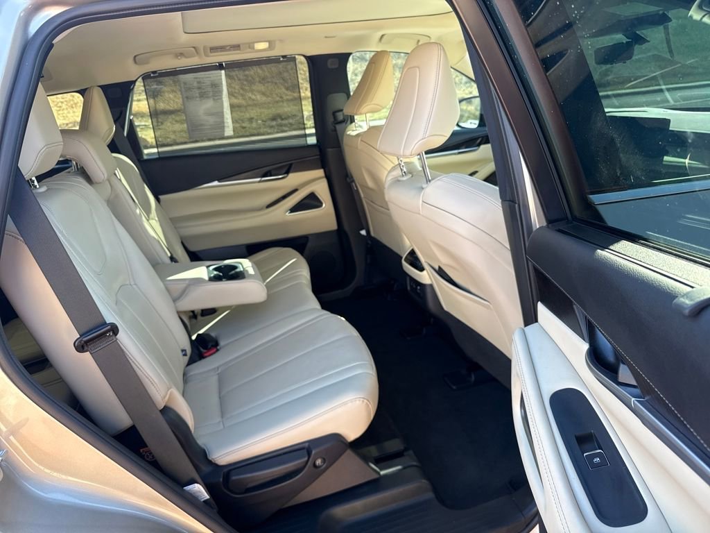 Used 2025 INFINITI QX60 Sensory w/ Vision Package image 24