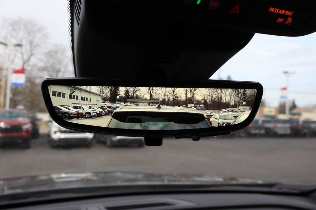 New 2026 Chevrolet Traverse LT w/ Midnight/Sport Edition image 16