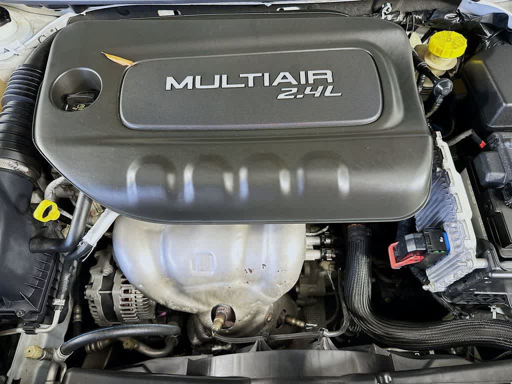 Used 2015 Dodge Dart SXT FWD image 8