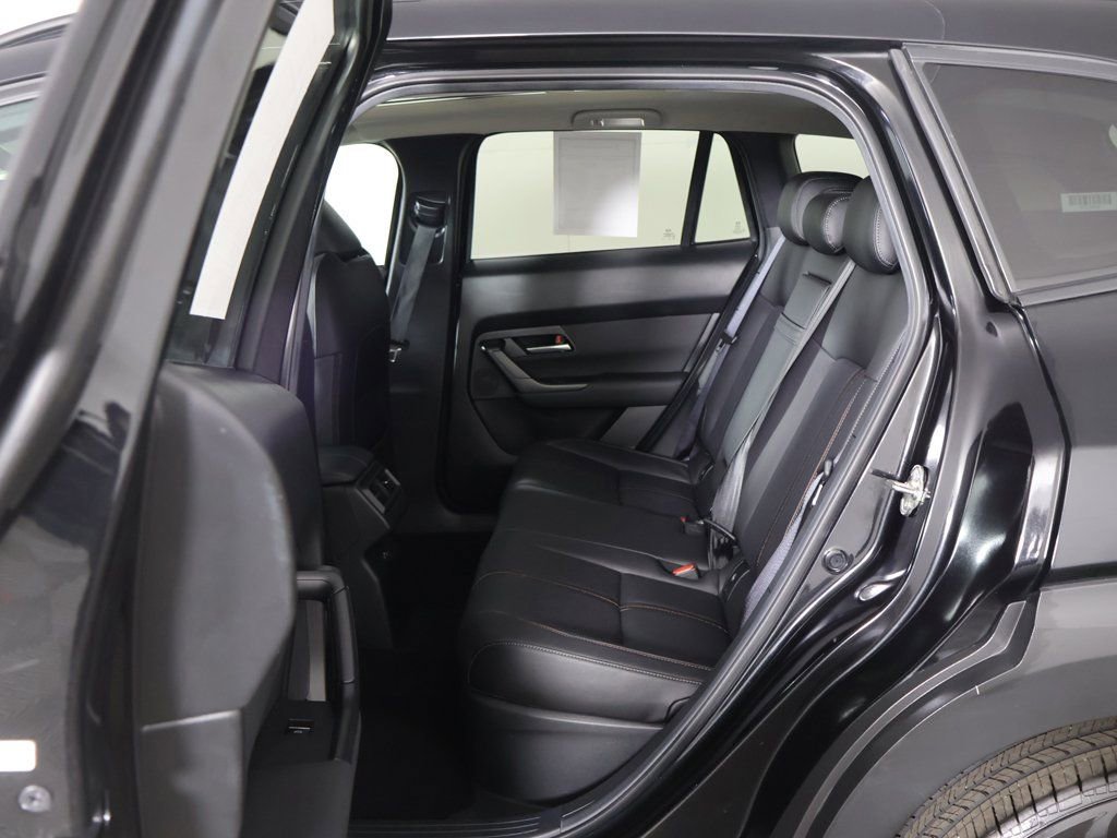 Used 2025 MAZDA CX-50 AWD 2.5 Hybrid w/ Premium Pkg image 32