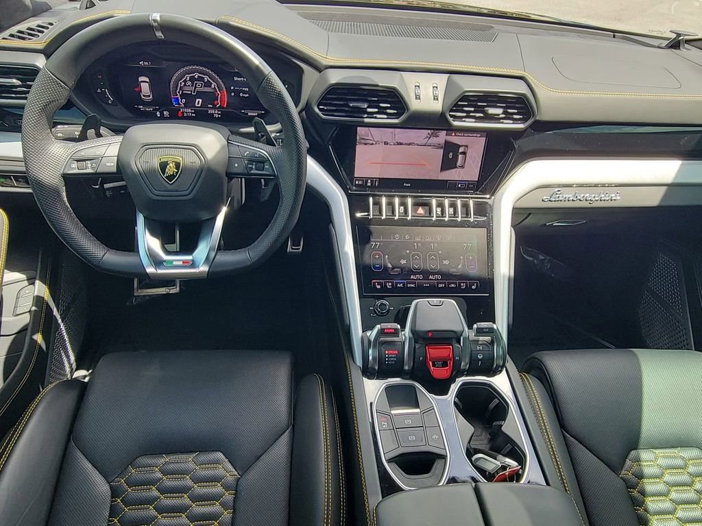 Used 2020 Lamborghini Urus image 18