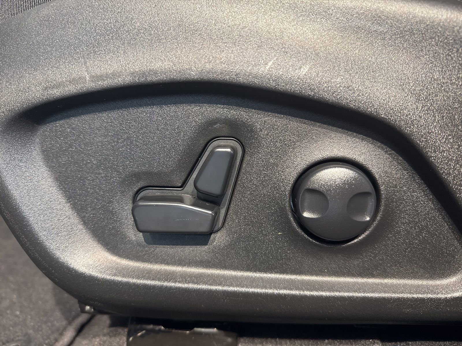 Used 2024 Jeep Compass Limited image 20