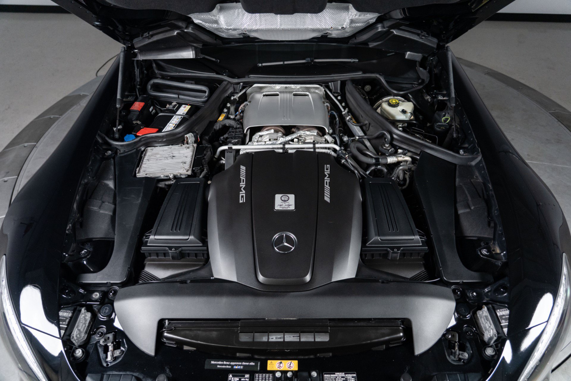 Used 2017 Mercedes-Benz AMG GT Coupe w/ Exclusive Interior Package image 34