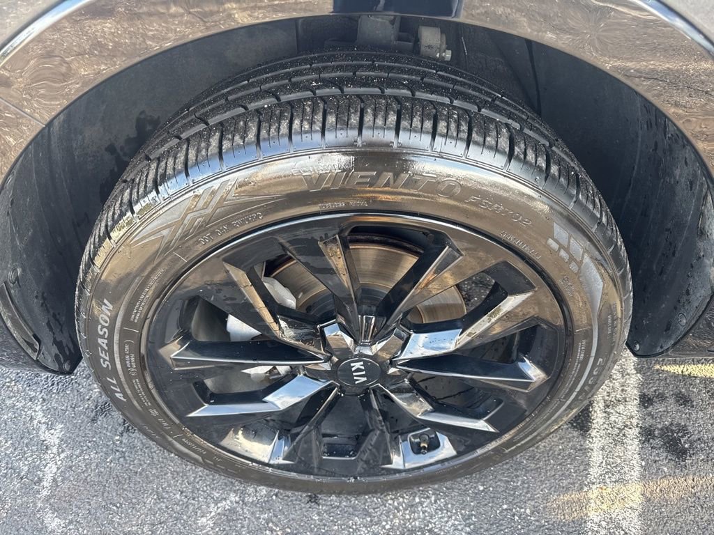 Used 2021 Kia Sorento SX image 11