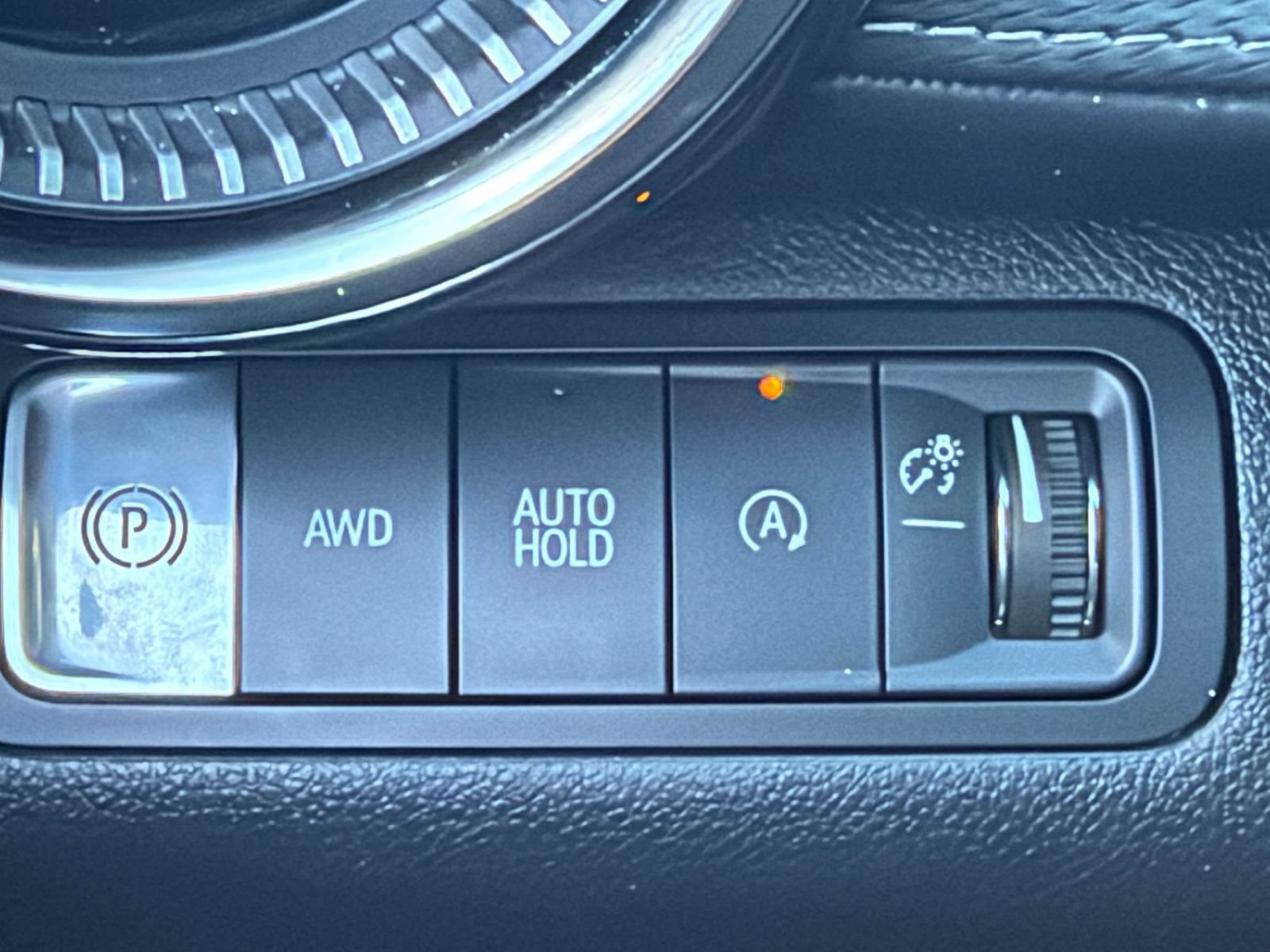 Used 2025 Chevrolet Equinox LT AWD/4WD image 33