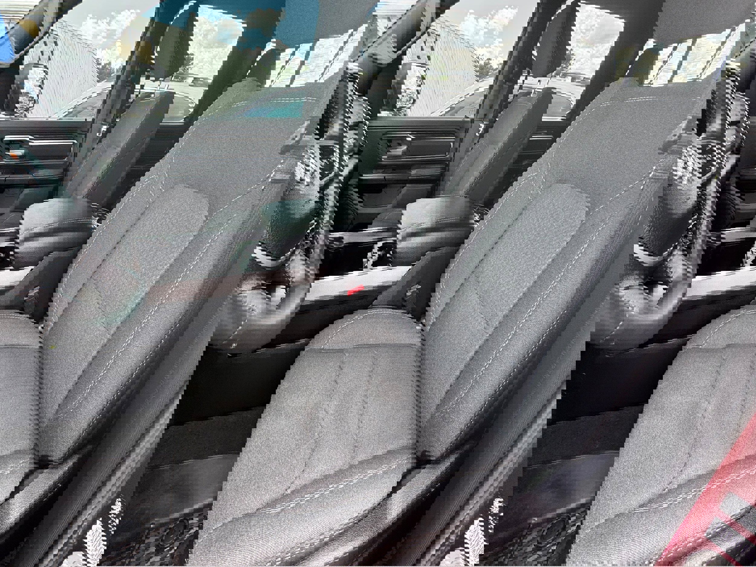 Used 2024 RAM 1500 Lone Star image 7