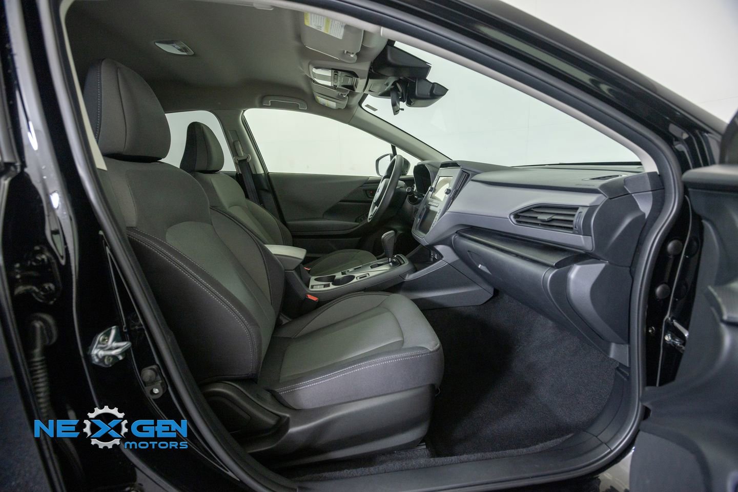 Used 2024 Subaru Crosstrek 2.0i AWD/4WD image 40