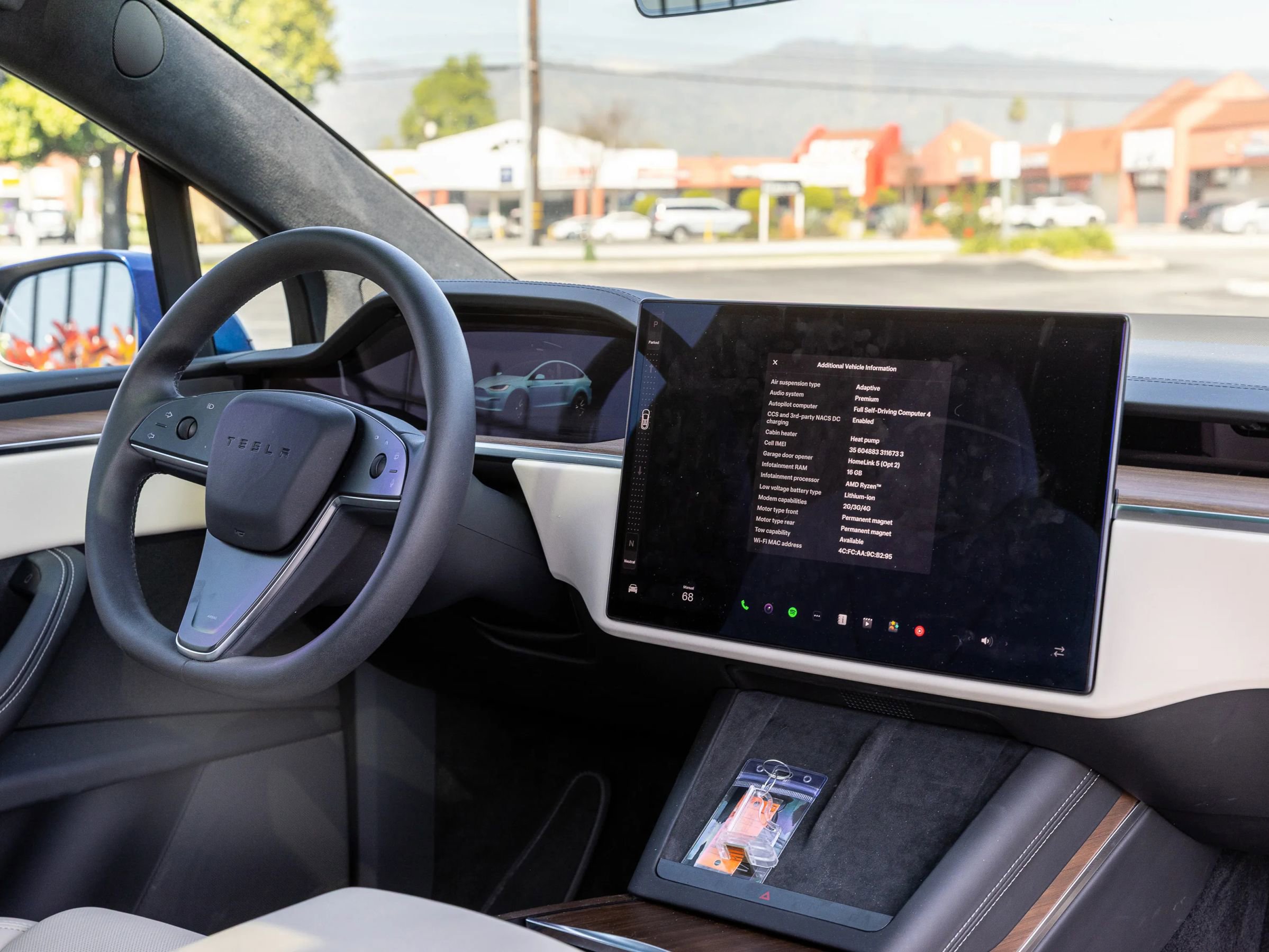 Used 2024 Tesla Model X image 34