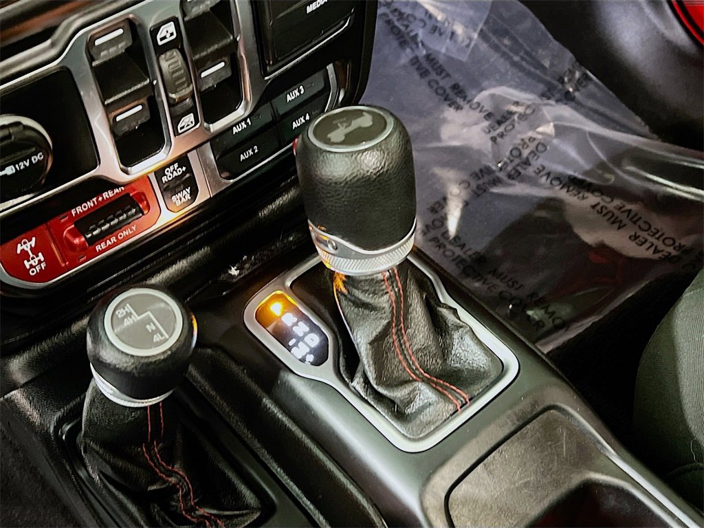 Used 2021 Jeep Wrangler Unlimited Rubicon image 16