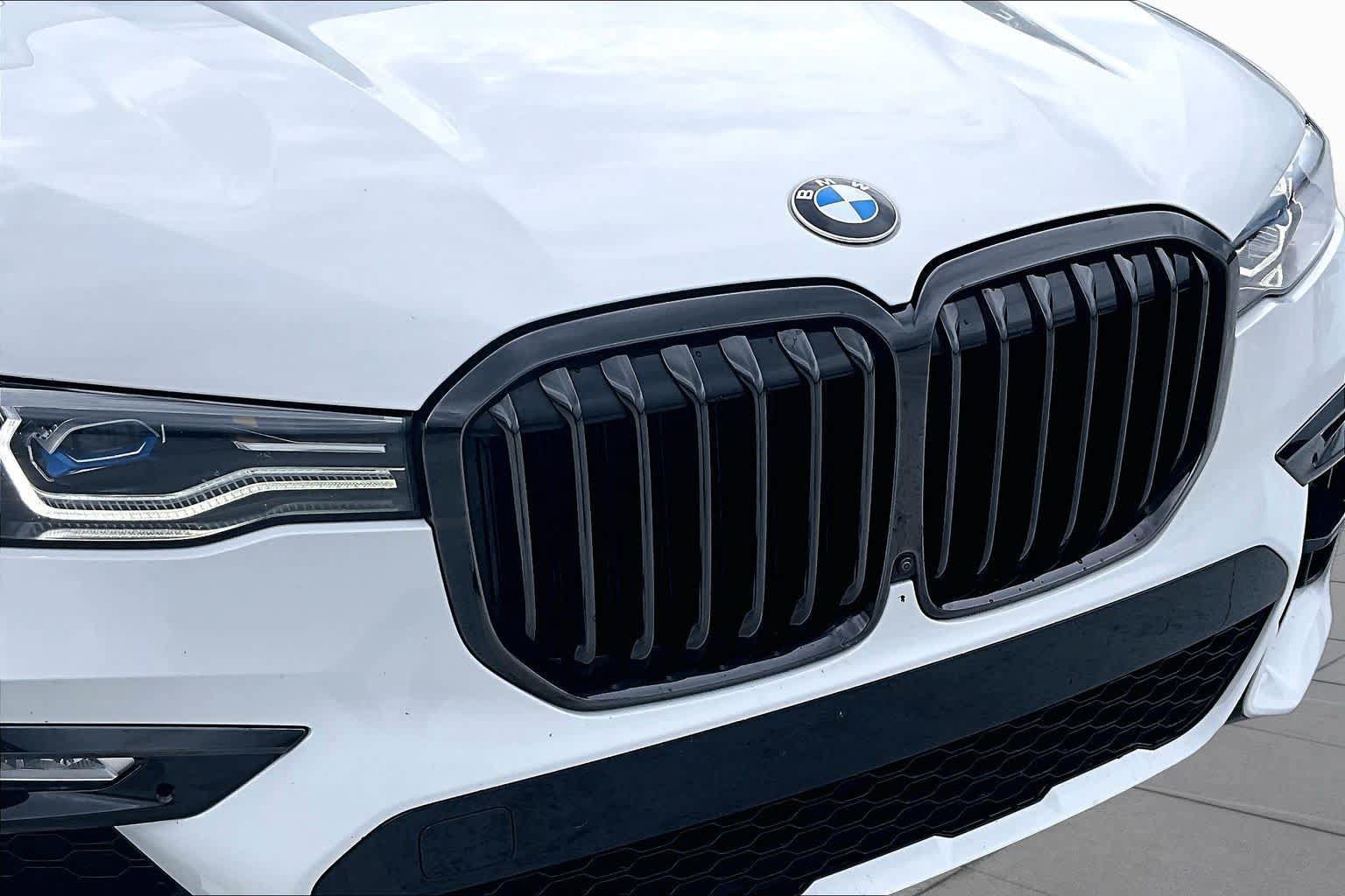 Used 2021 BMW X7 M50i w/ Executive Package AWD/4WD image 30