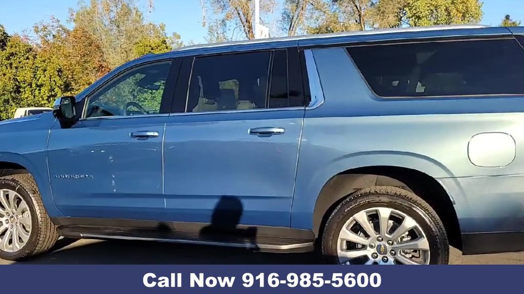 New 2026 Chevrolet Suburban Premier image 8