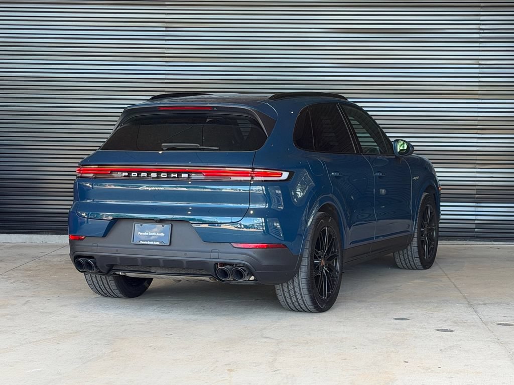 Certified 2025 Porsche Cayenne E-Hybrid AWD/4WD image 8