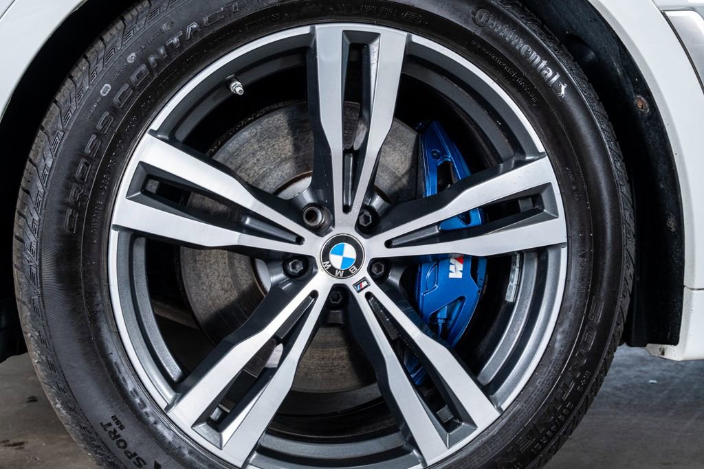 Used 2021 BMW X7 M50i w/ Executive Package AWD/4WD image 10