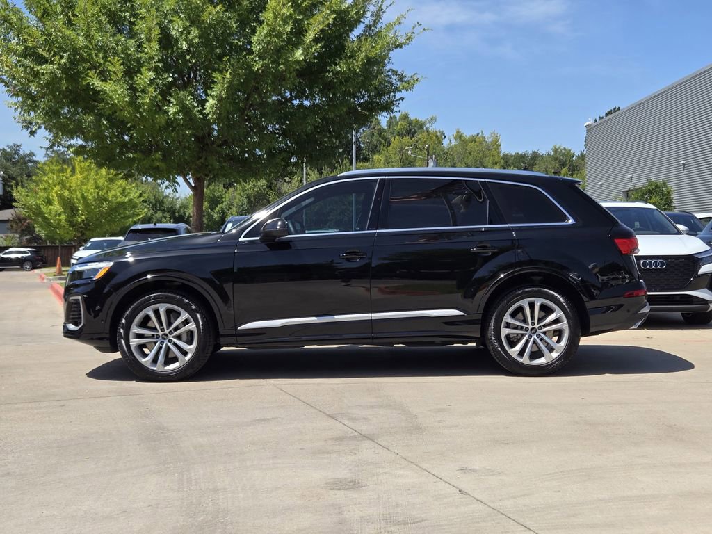 Certified 2025 Audi Q7 3.0T Premium Plus image 5