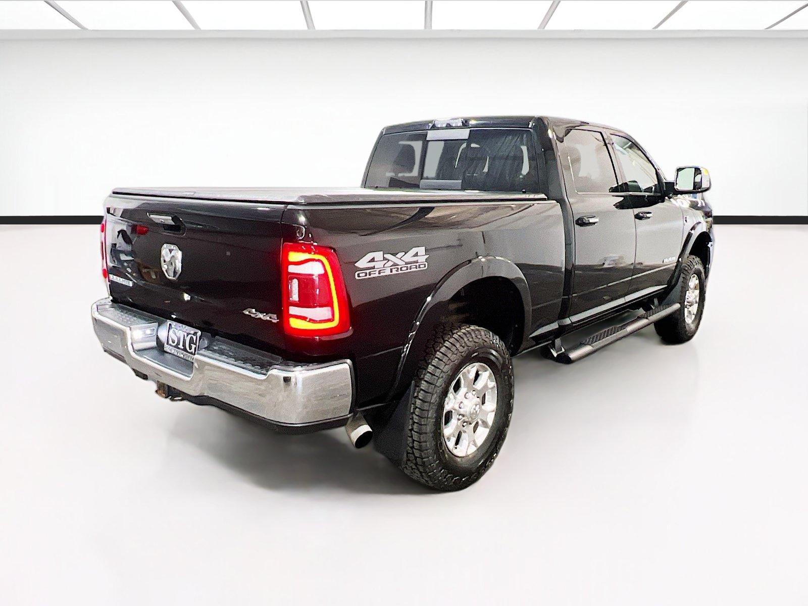 Used 2019 RAM 2500 Laramie AWD/4WD image 4