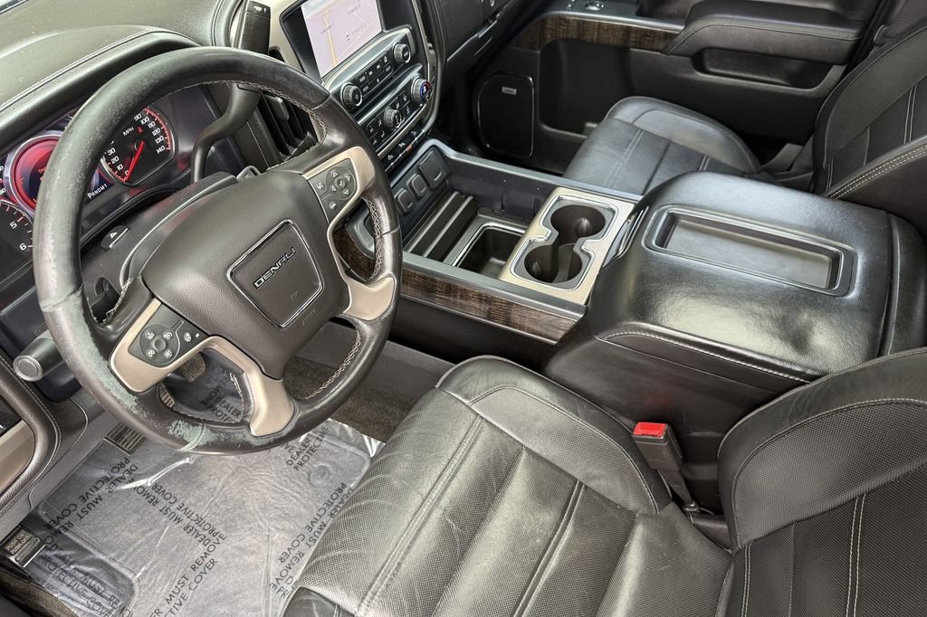 Used 2015 GMC Sierra 2500 Denali w/ Suspension Package, Off-Road AWD/4WD image 10