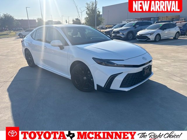 Used 2025 Toyota Camry SE w/ Convenience Package