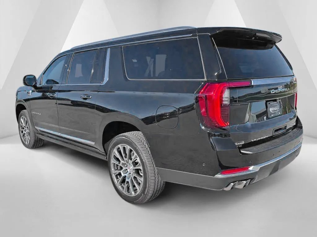 New 2026 GMC Yukon XL Denali w/ Denali Reserve Package AWD/4WD image 6