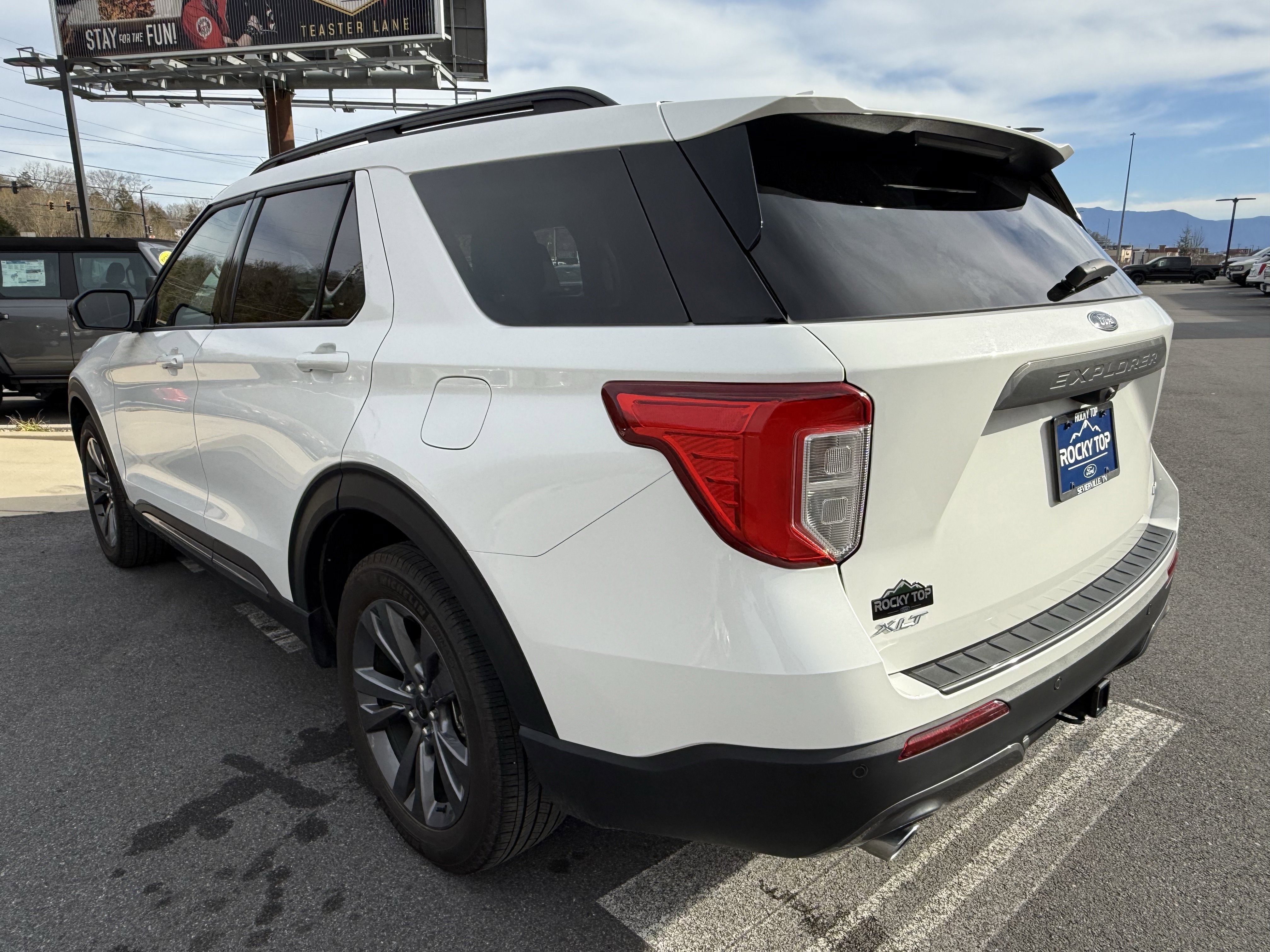 Used 2023 Ford Explorer XLT w/ Equipment Group 202A image 7