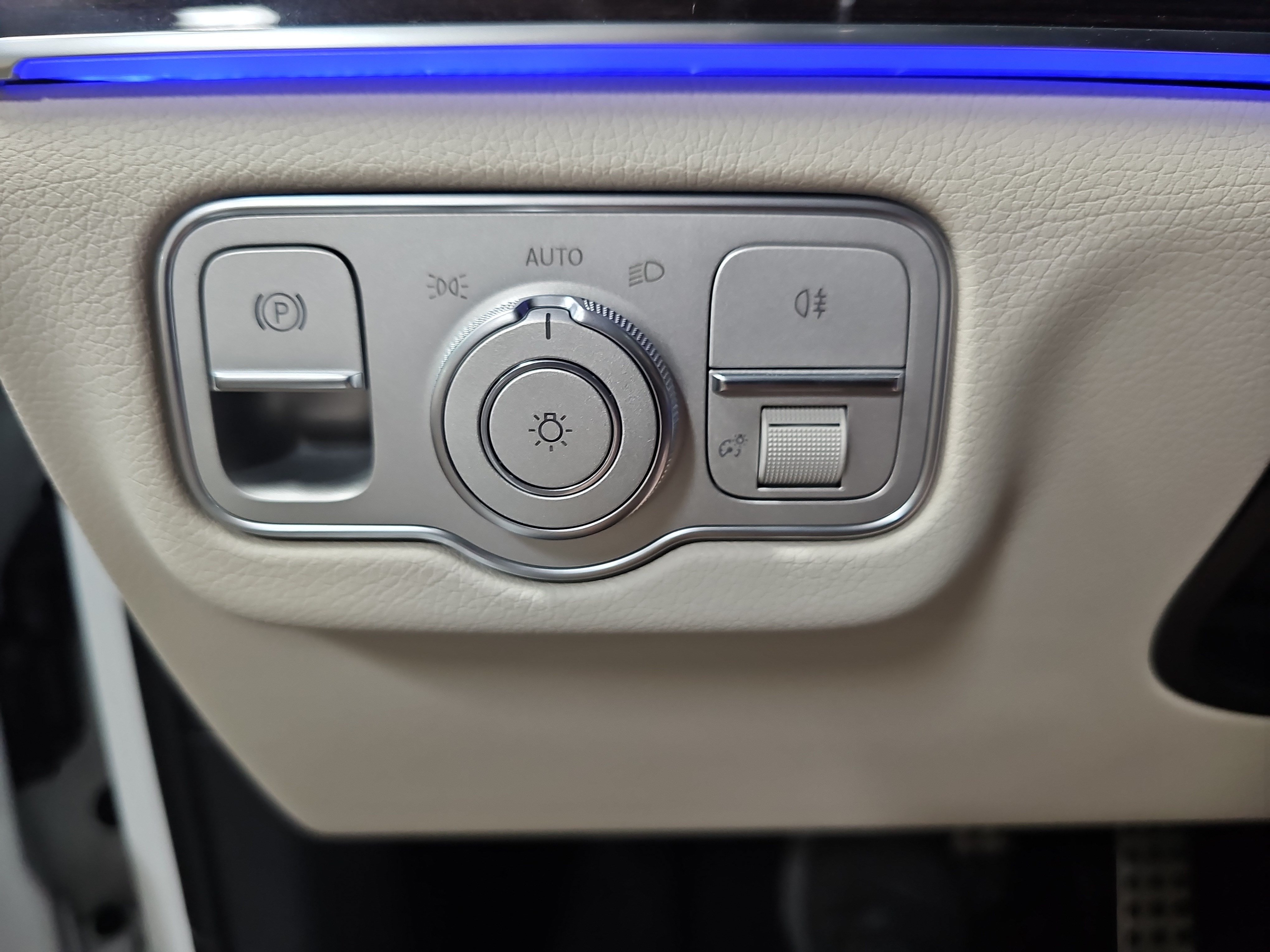 New 2026 Mercedes-Benz GLS 450 4MATIC image 28