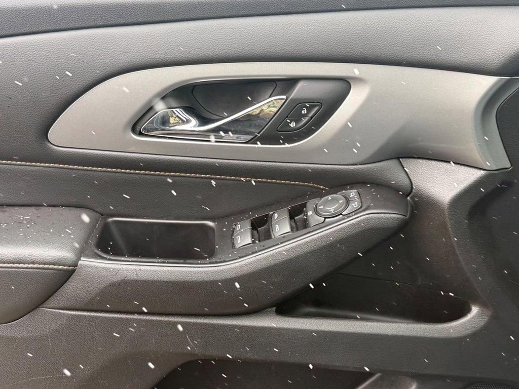 Used 2018 Chevrolet Traverse LT image 26