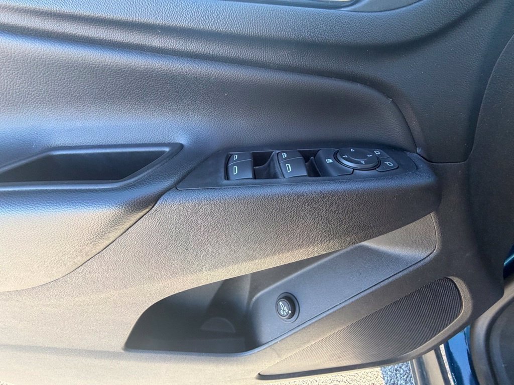 Used 2020 Chevrolet Equinox LT AWD/4WD image 15