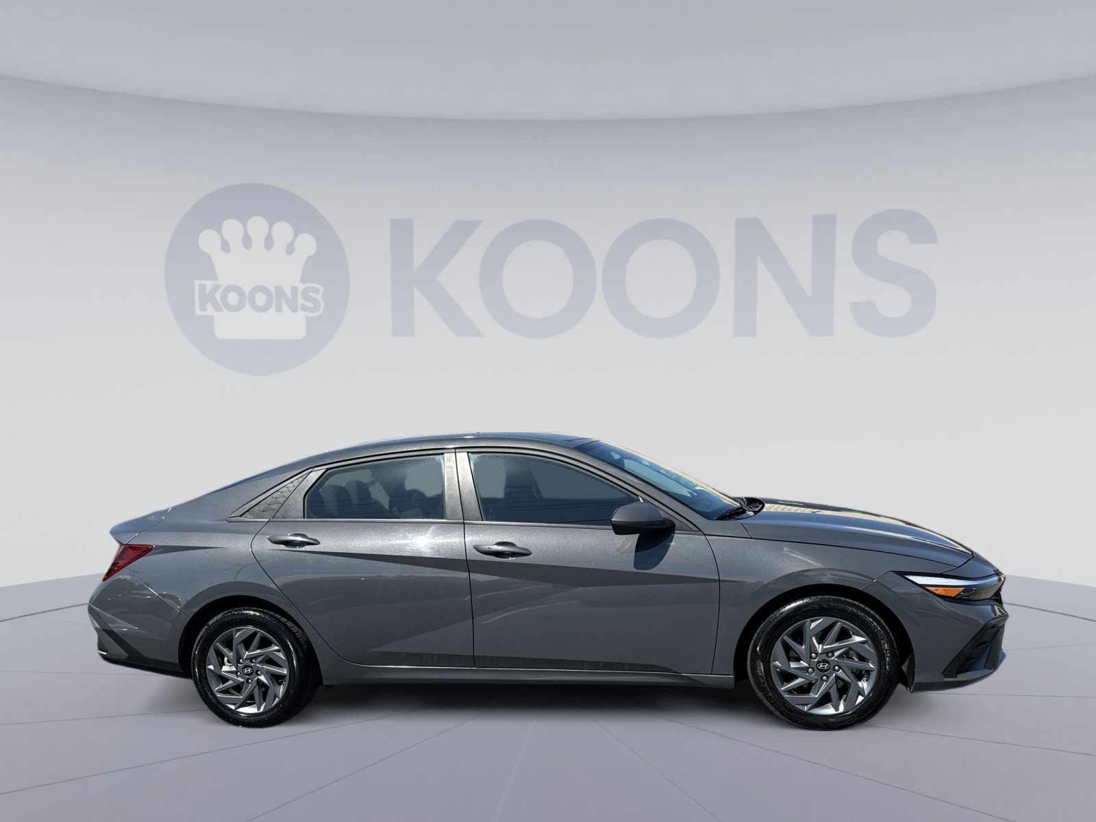 Certified 2024 Hyundai Elantra SEL FWD image 8