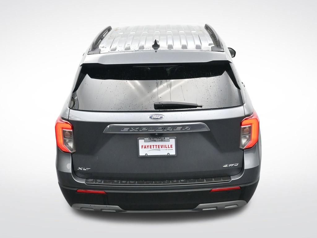 Used 2024 Ford Explorer XLT w/ Equipment Group 202A image 27