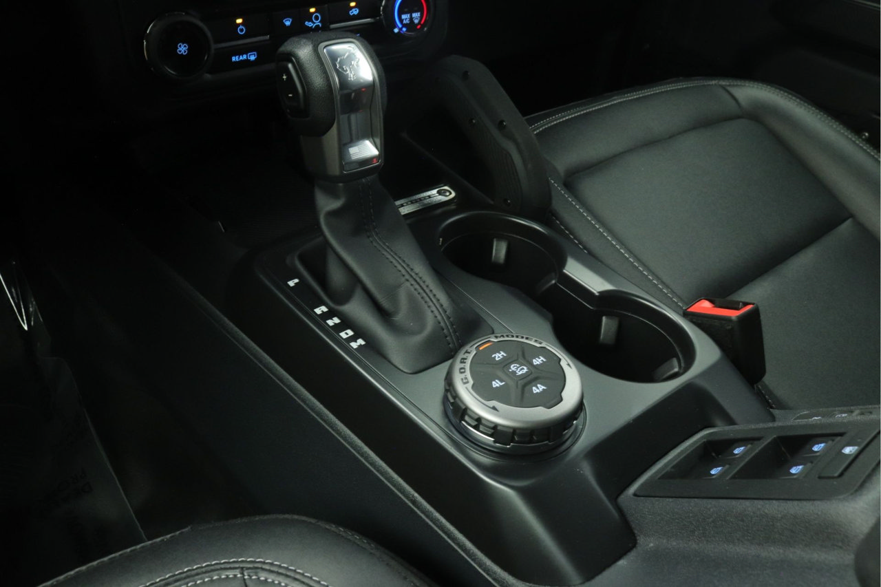 Used 2026 Ford Bronco Badlands AWD/4WD image 15