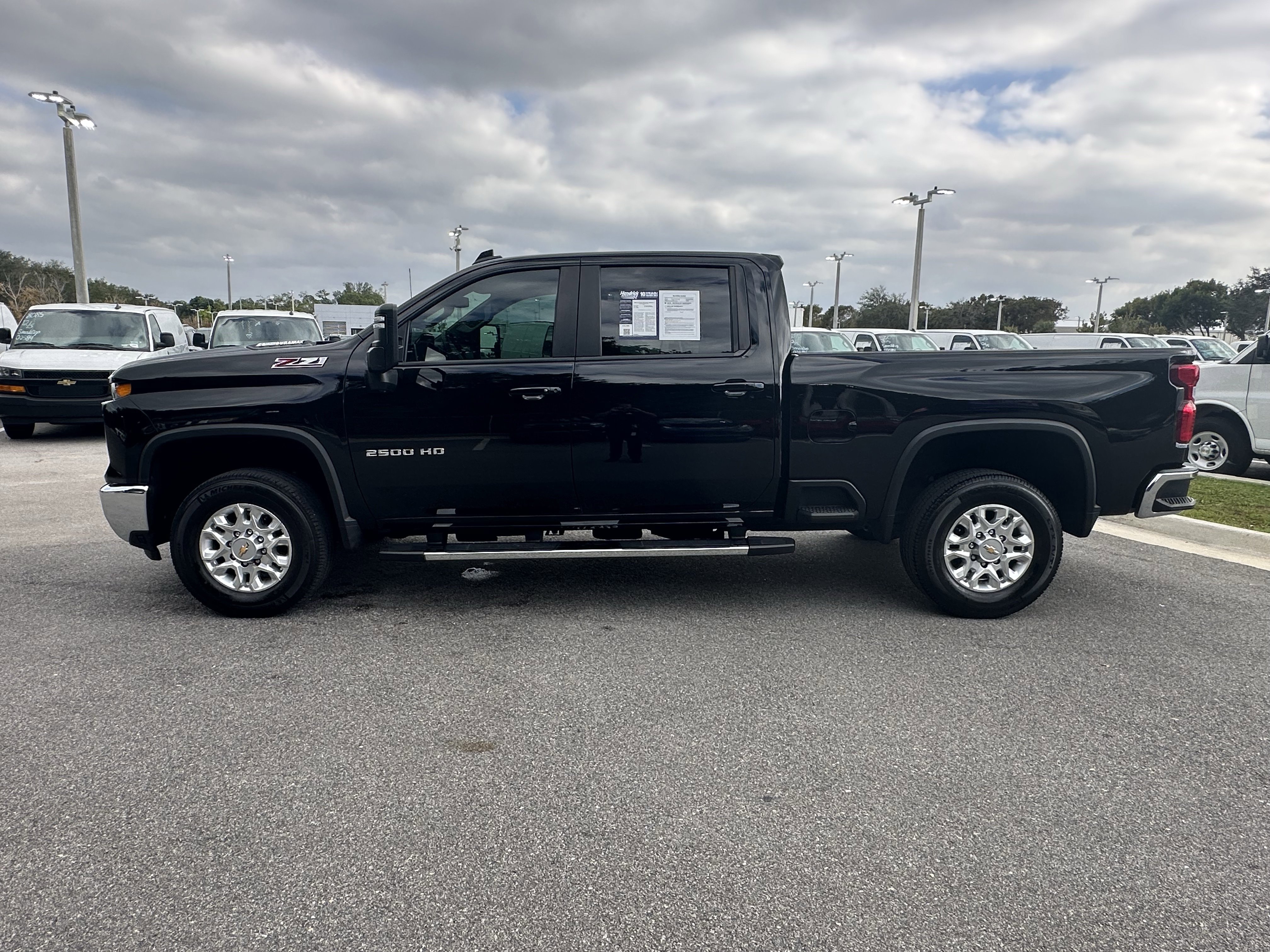 Used 2024 Chevrolet Silverado 2500 LT w/ All Star Edition image 7
