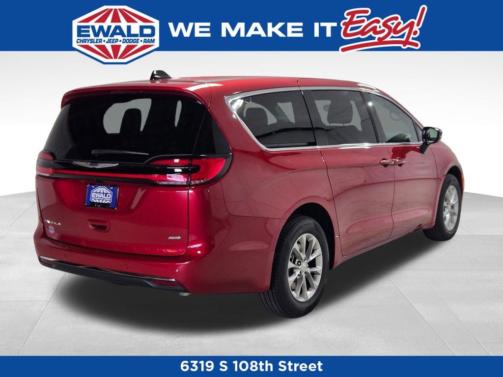 New 2026 Chrysler Pacifica Select AWD/4WD image 19
