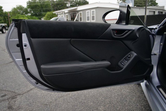 Used 2024 Toyota GR86 Premium RWD image 29