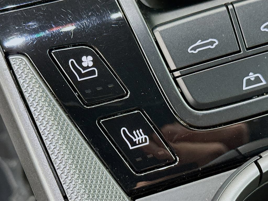Certified 2023 Porsche 911 Carrera 4S AWD/4WD image 22