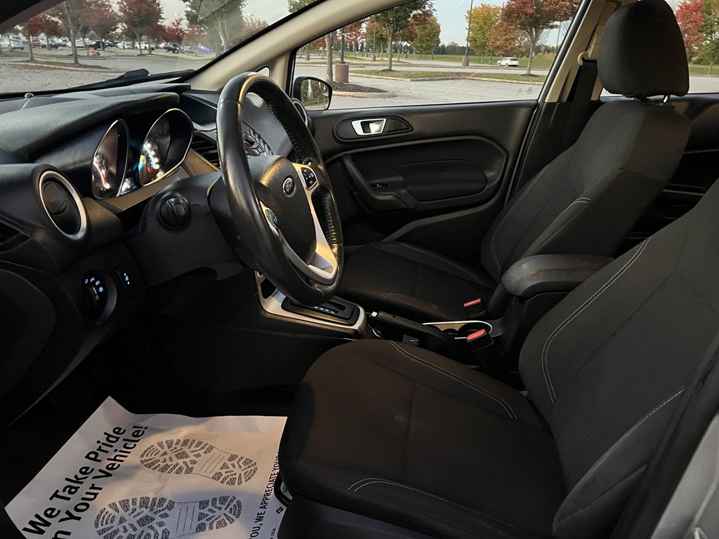 Used 2015 Ford Fiesta SE FWD image 17
