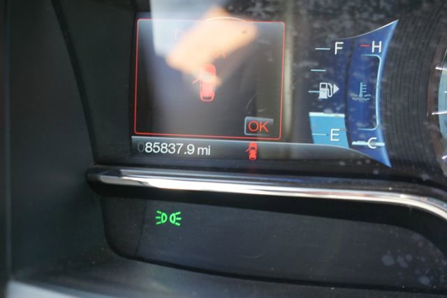 Used 2013 Lincoln MKS FWD image 23