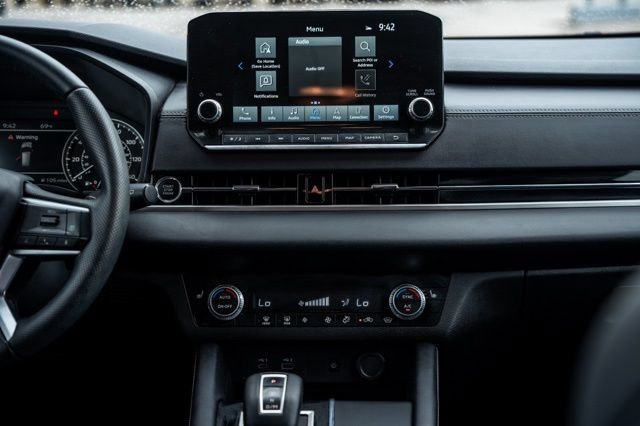 Used 2024 Mitsubishi Outlander SE AWD/4WD image 19