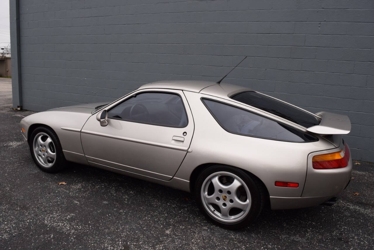 Used 1993 Porsche 928 GTS RWD image 9