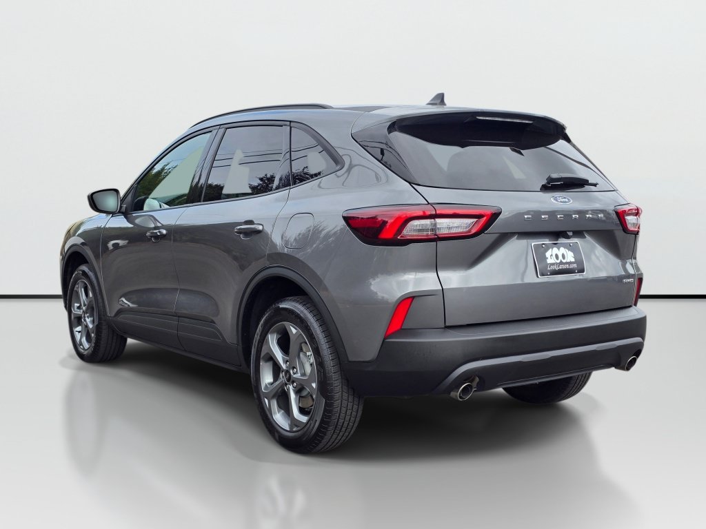 Used 2025 Ford Escape ST-Line Select AWD/4WD image 3