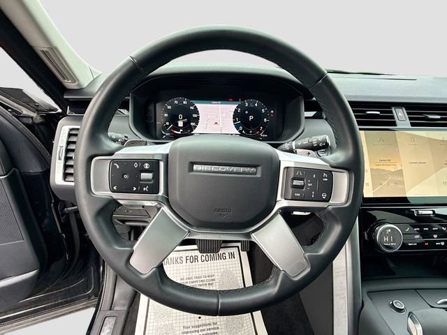 Used 2024 Land Rover Discovery S image 11