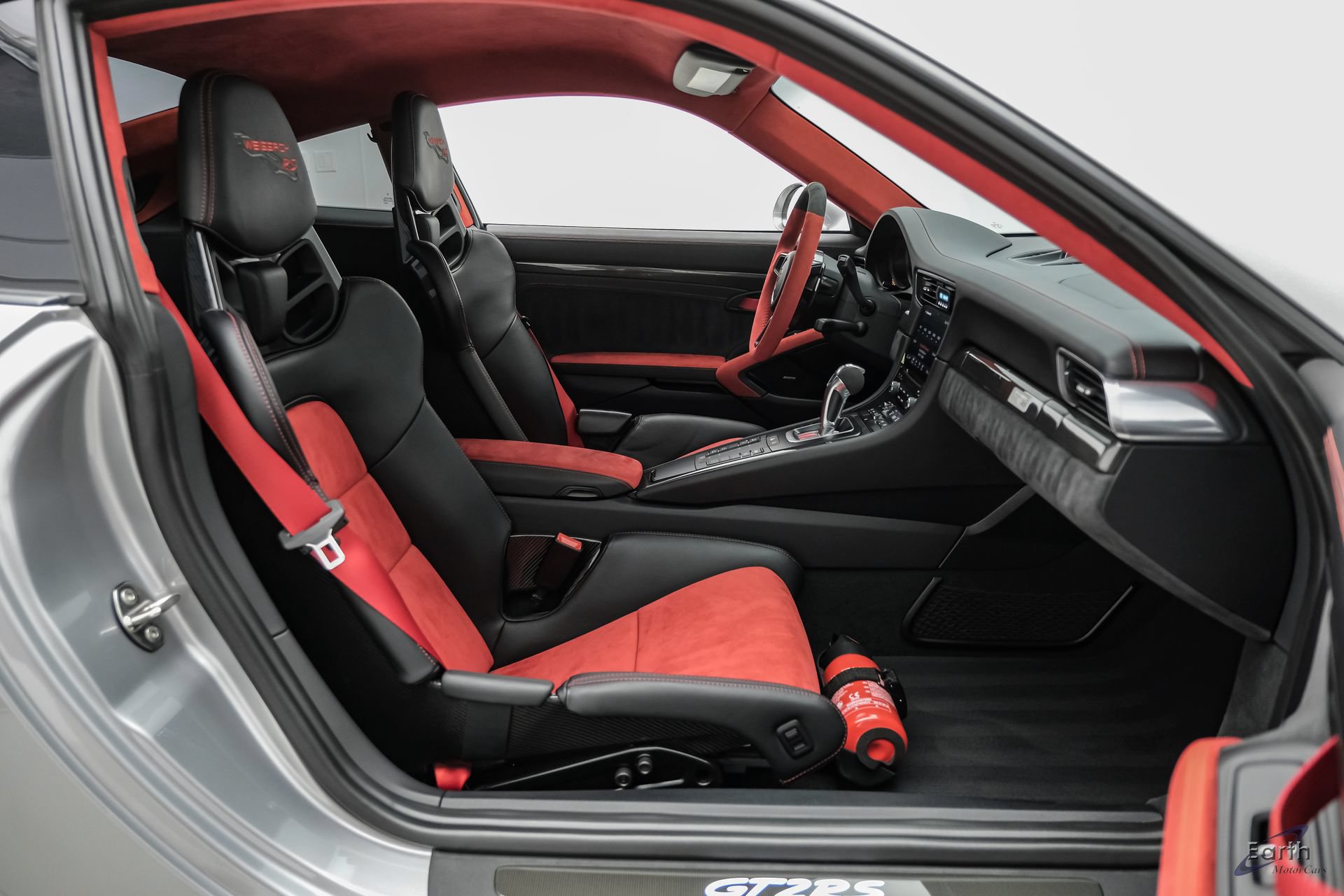 Used 2018 Porsche 911 GT2 RS RWD image 61