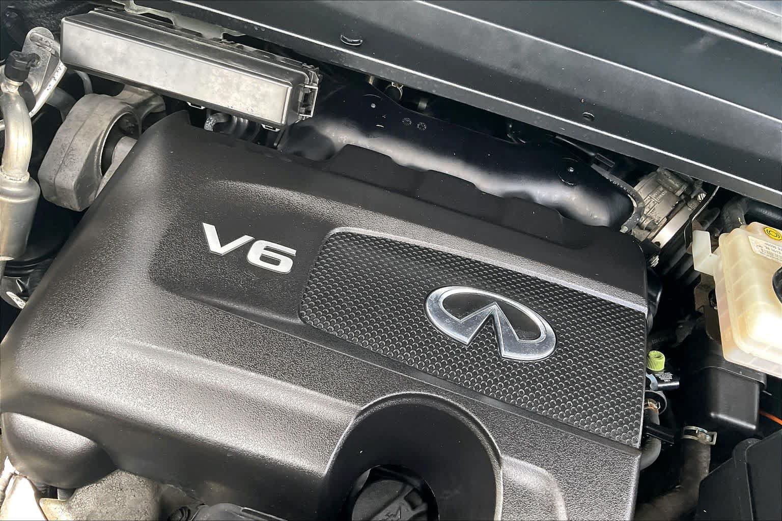 Used 2018 INFINITI QX60 Luxe w/ Deluxe Technology Package AWD/4WD image 34