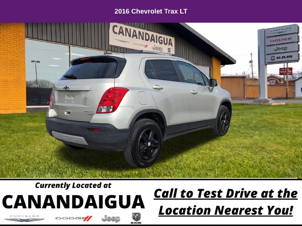 Used 2016 Chevrolet Trax LT w/ LT Convenience Package AWD/4WD image 10