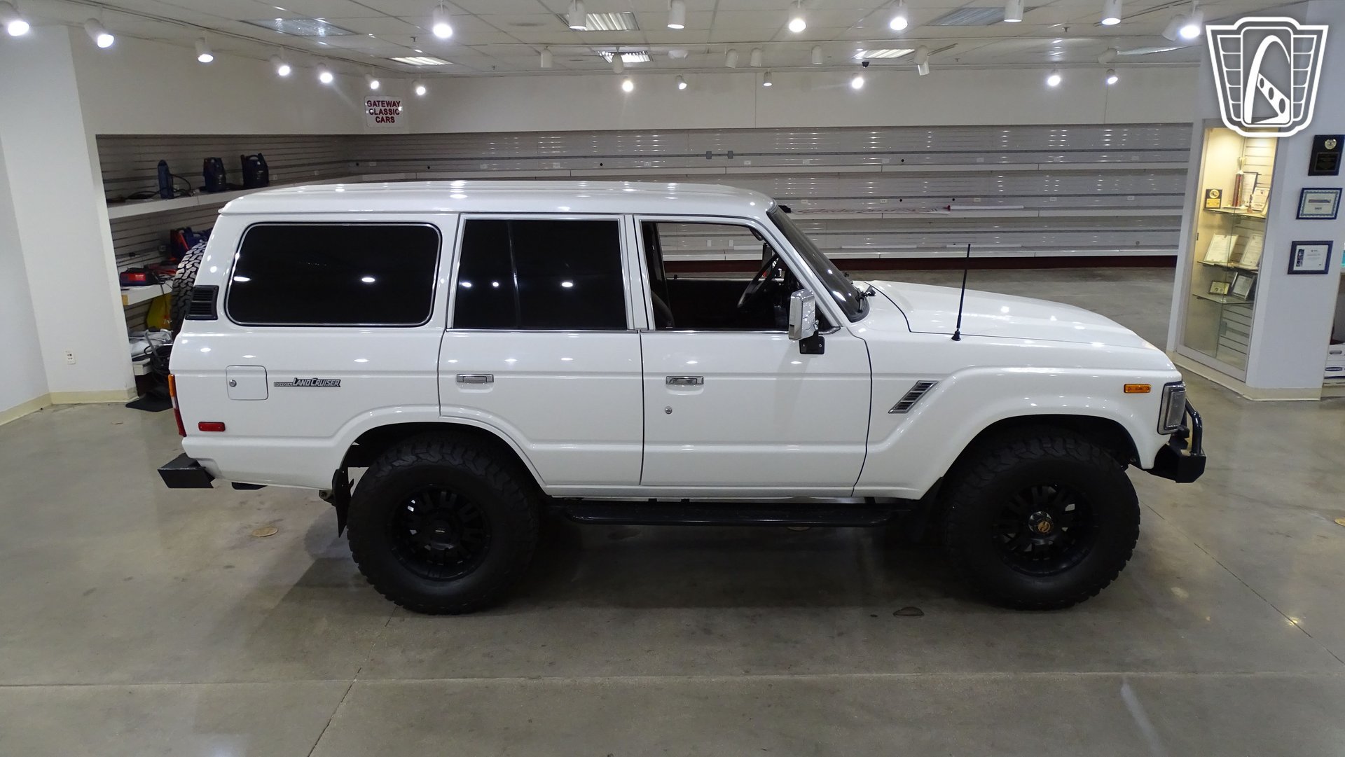 Used 1988 Toyota Land Cruiser AWD/4WD image 17