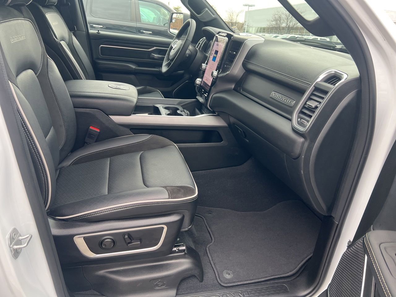 Used 2025 RAM 1500 Laramie w/ Sport Appearance Package image 24