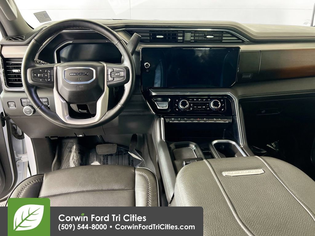 Used 2025 GMC Sierra 3500 Denali image 24